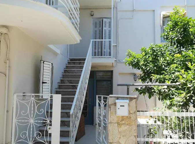 Boubou's Place Kalamata